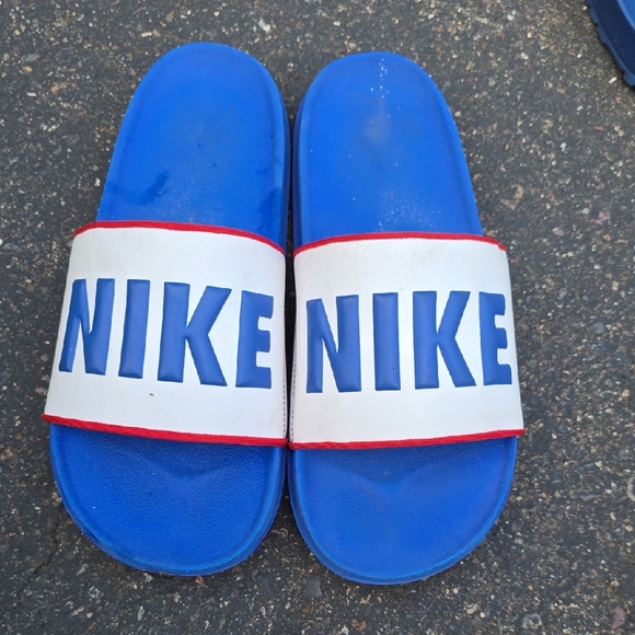 Nike Adult Blue And White Slides - Picture 1 of 1
